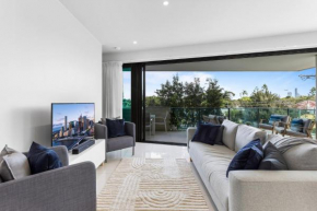 Spacious and Superb 3-bed Apartment